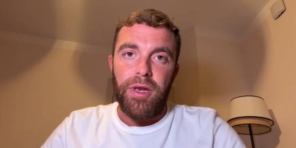 罗马诺重申：我的消息源表示曼城和多纳鲁马达协议，球员说yes